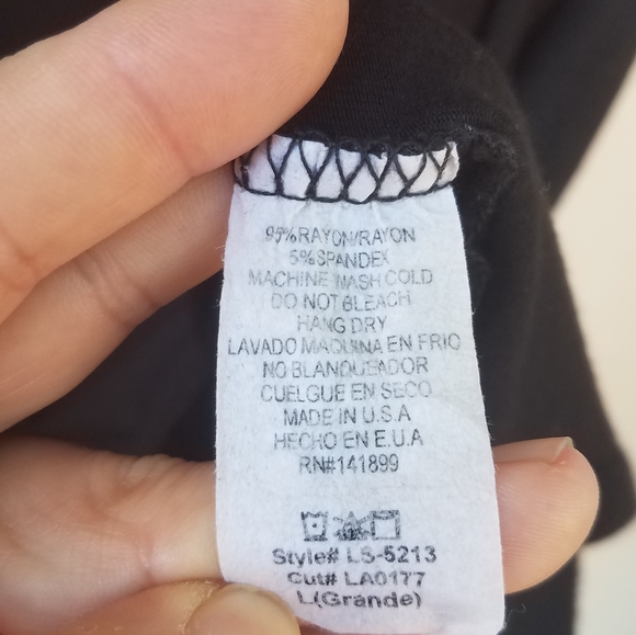 Free to live large black top - Picture 2 of 5